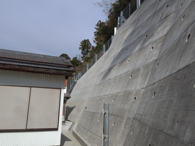 令和5年度　単急第12-212-3号　緑ヶ丘地区 県単急傾斜地崩壊対策工事（高知県幡多土木事務所）